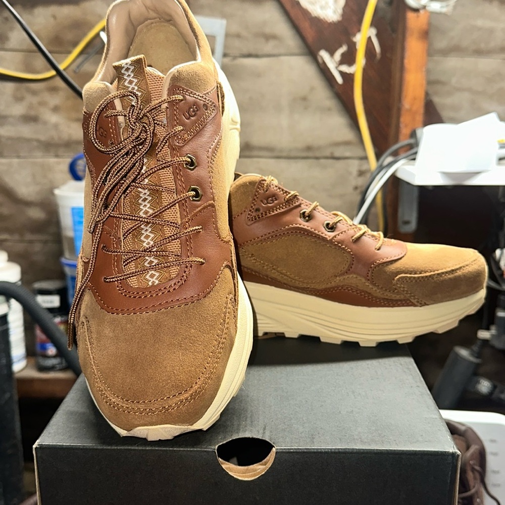 UGG MIWO TRAINER LOW